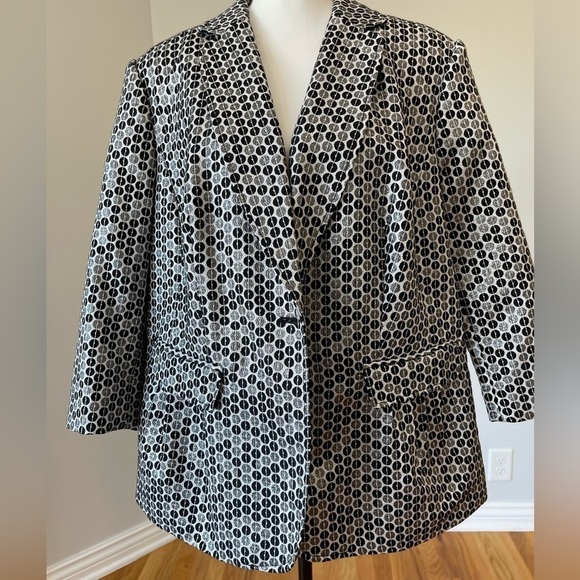 Peter Nygard Silver & Black Dot Roundels 3/4 sleeve jacket blazer art to wear - Picture 13 of 17